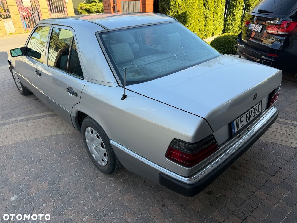 Mercedes-Benz W124 (1984-1993) - 10