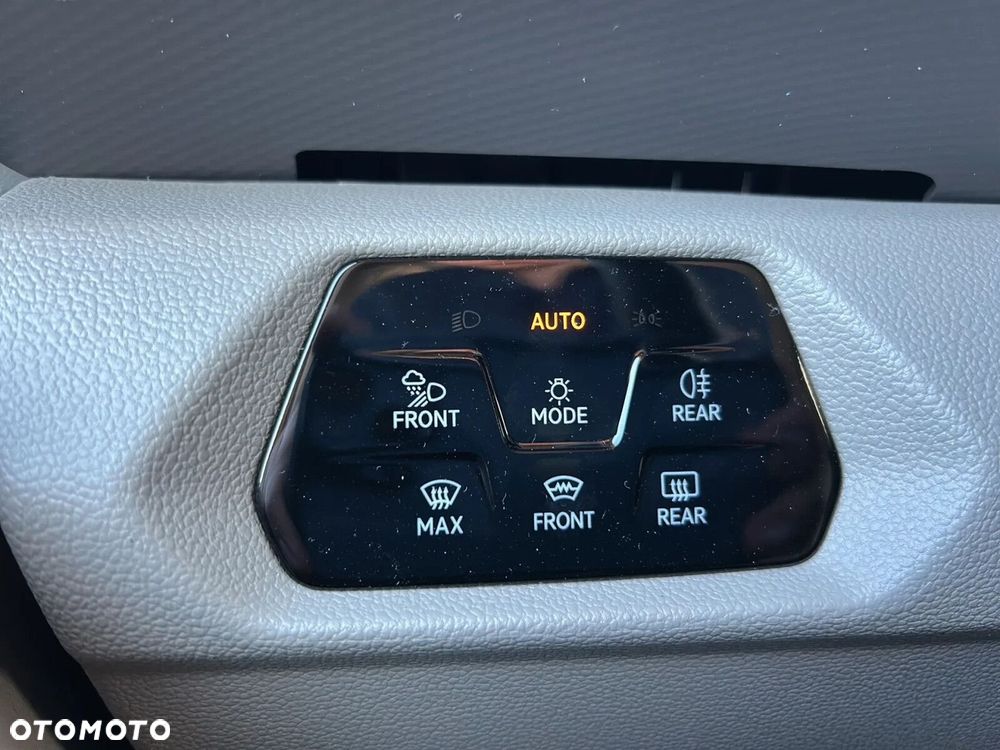 Volkswagen California - 33