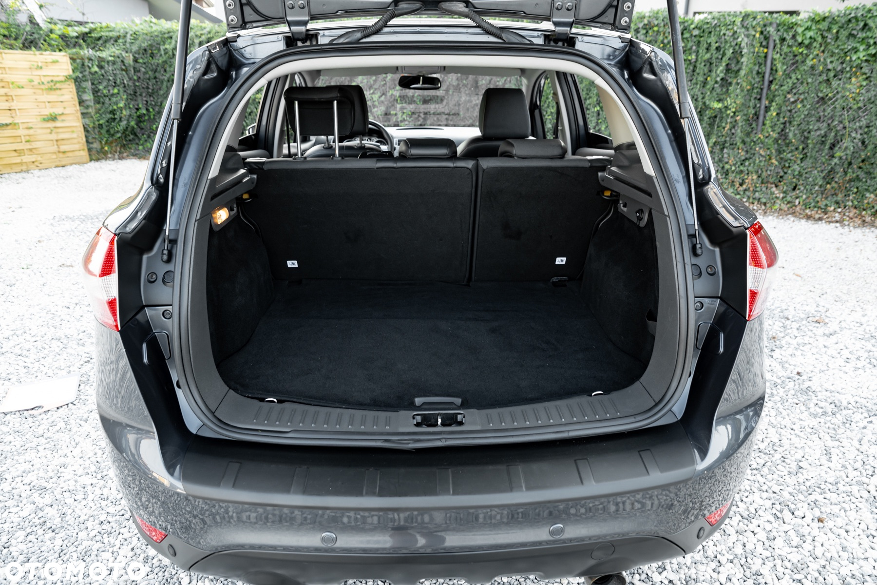 Ford Kuga 2.5 Titanium - 22