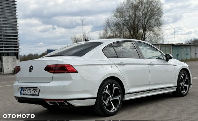 Volkswagen Passat 2.0 TDI Elegance DSG - 2