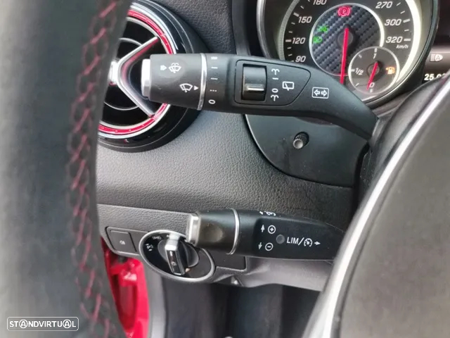 Mercedes-Benz GLA 45 AMG 4Matic Speedshift 7G-DCT - 31