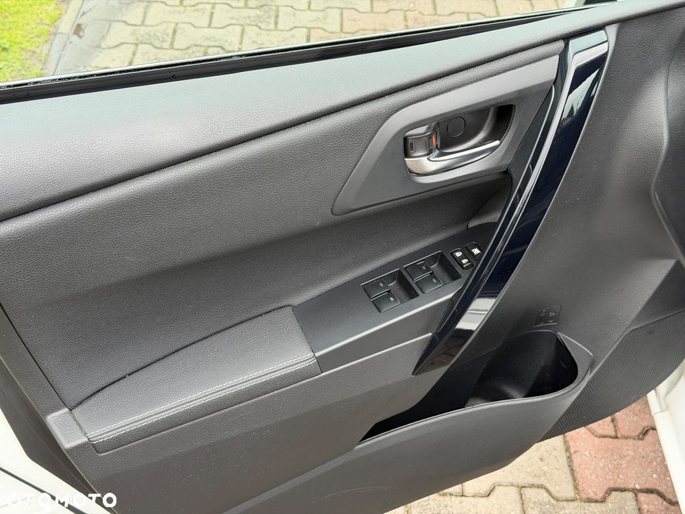 Toyota Auris 1.8 VVT-i Automatik Free Style - 30
