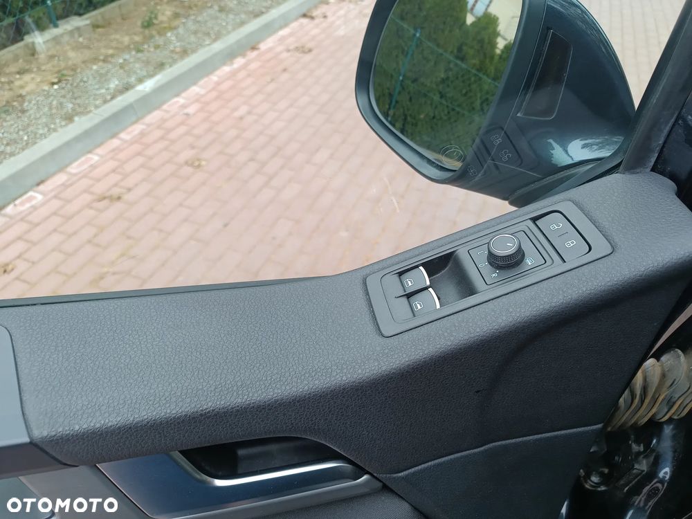 Volkswagen Multivan 2.0 BiTDI L1 Business DSG - 39
