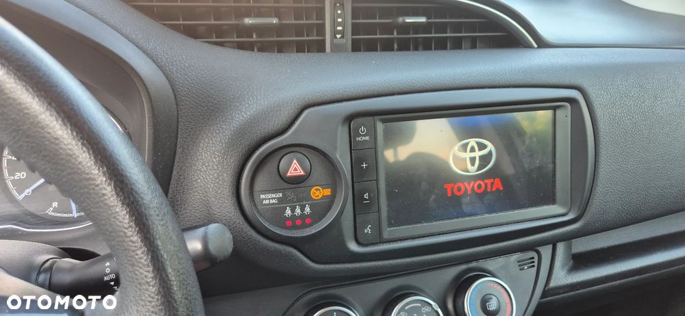 Toyota Yaris 1.5 20th Anniversary - 7