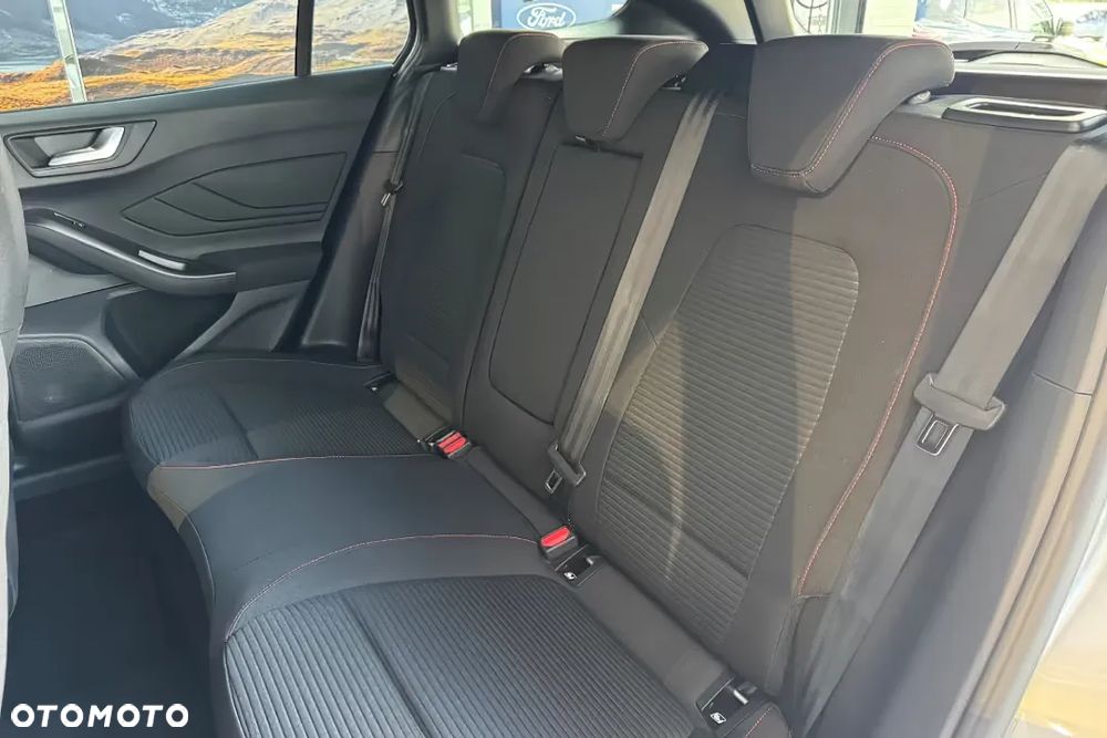 Ford Focus 1.0 EcoBoost mHEV ST-Line X - 17