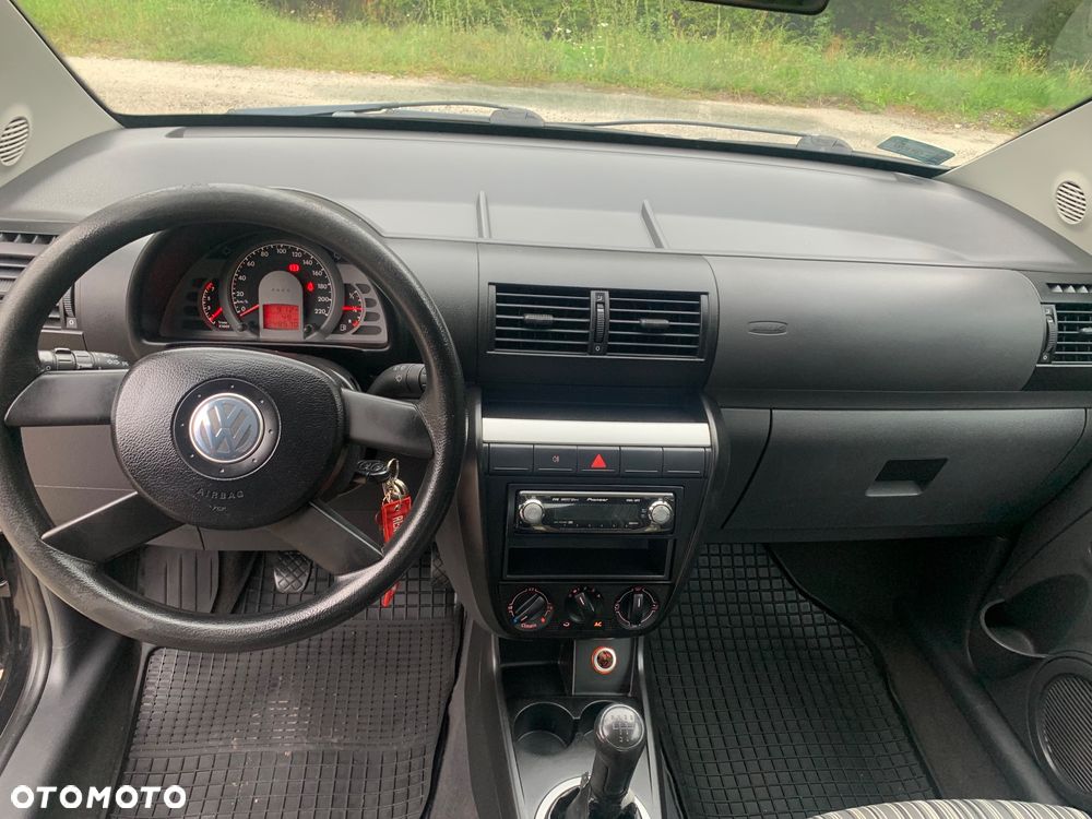 Volkswagen Fox 1.4 - 10