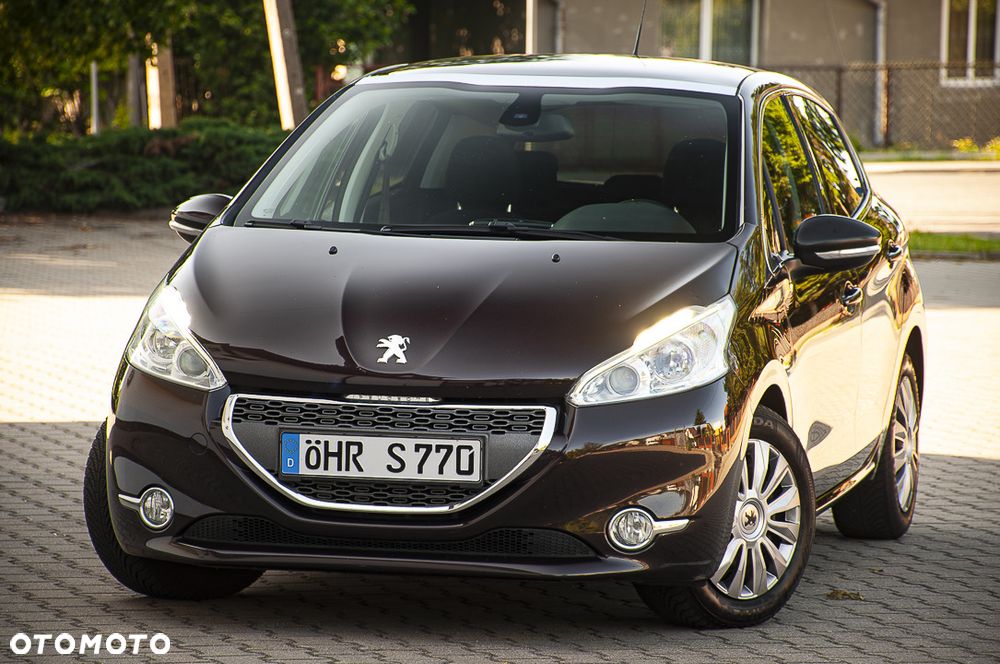 Peugeot 208 120 VTI Intuitive - 9