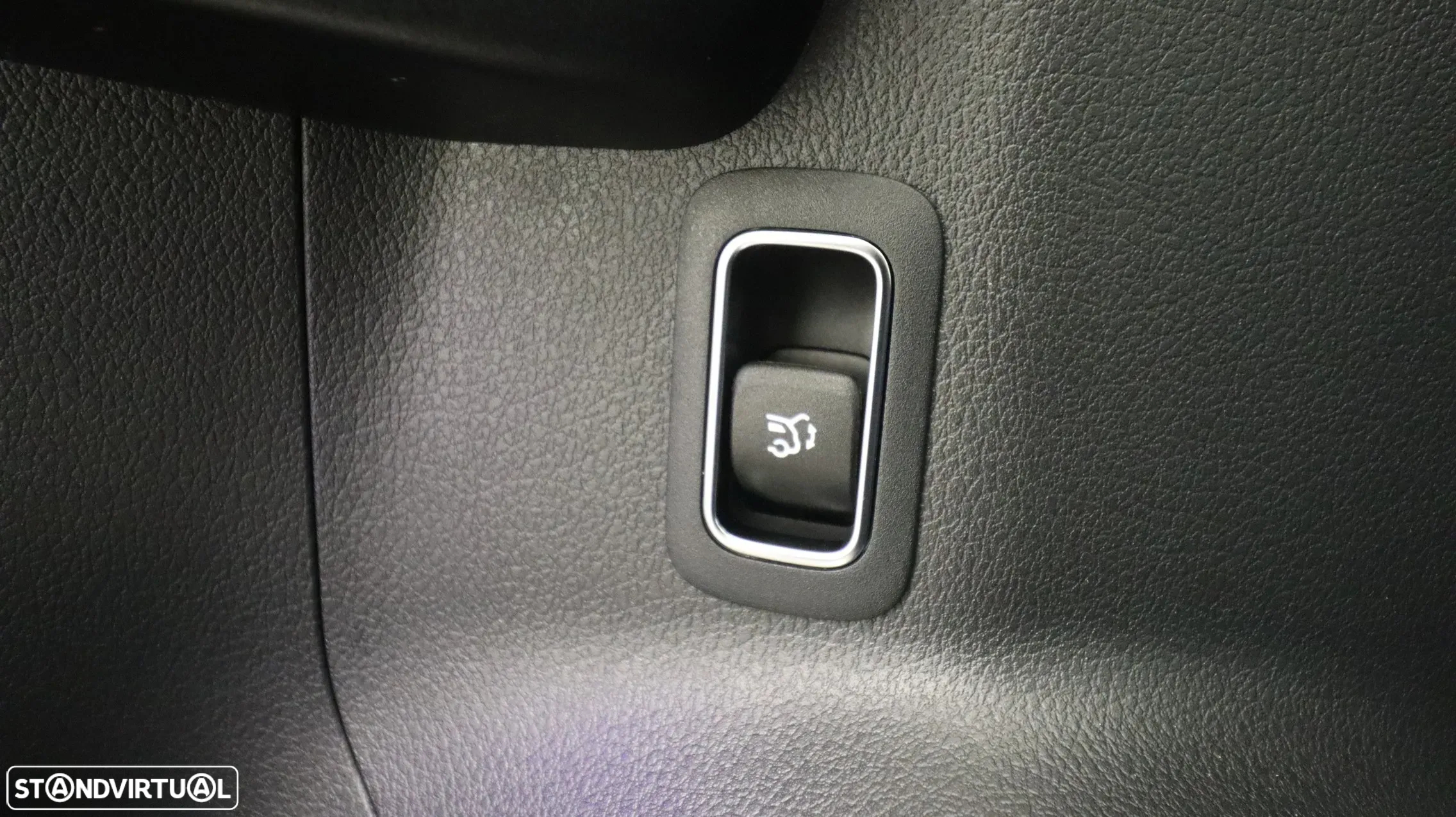 Mercedes-Benz GLA 200 d Progressive - 26