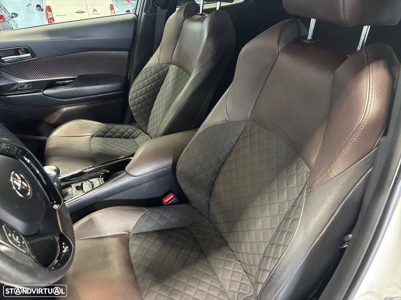 Toyota C-HR 1.8 Hybrid Exclusive+P.Luxury - 9