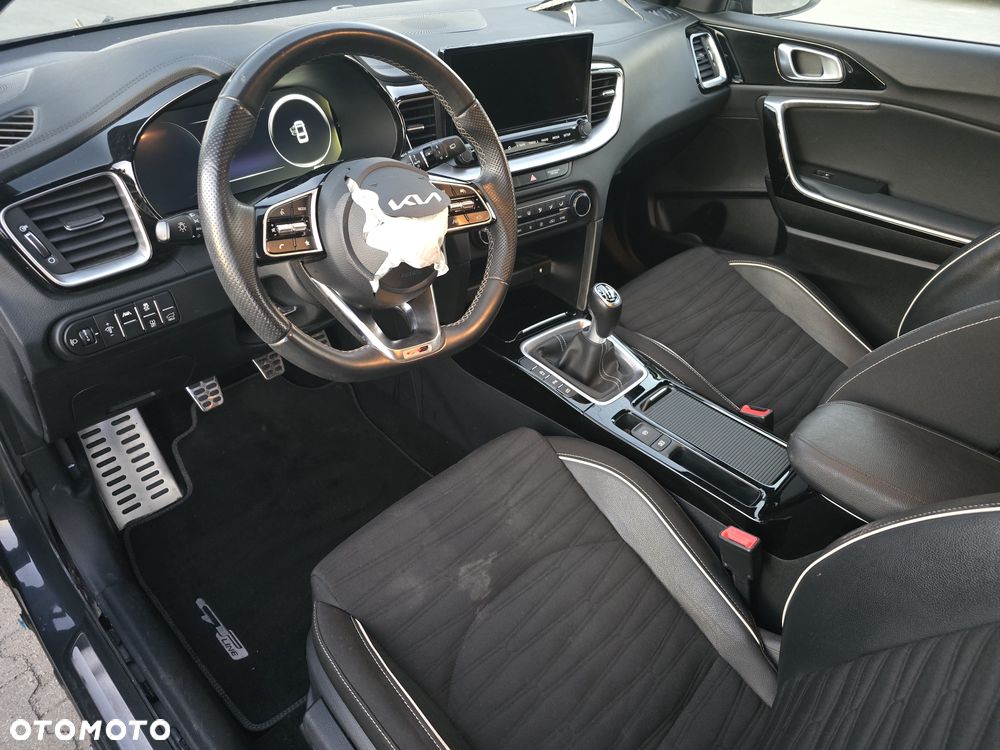 Kia ProCeed 1.5 T-GDI OPF GT LINE - 27