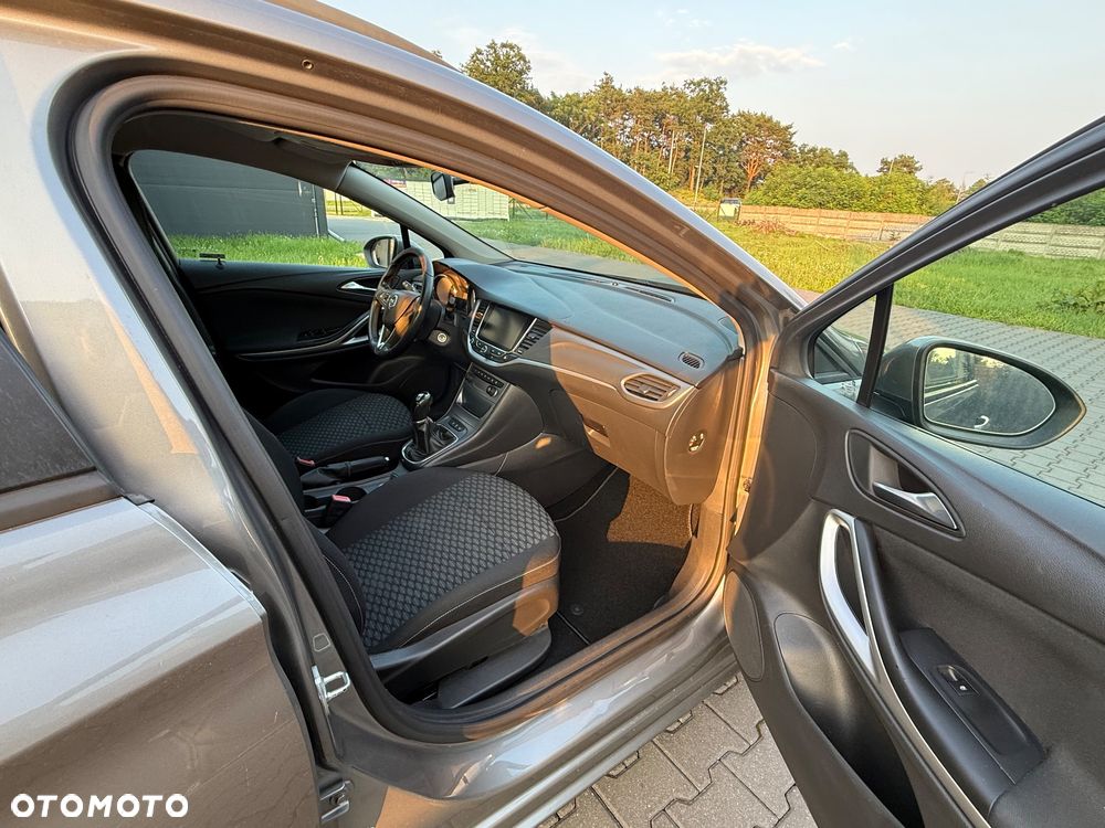 Opel Astra 1.6 CDTI Enjoy - 8