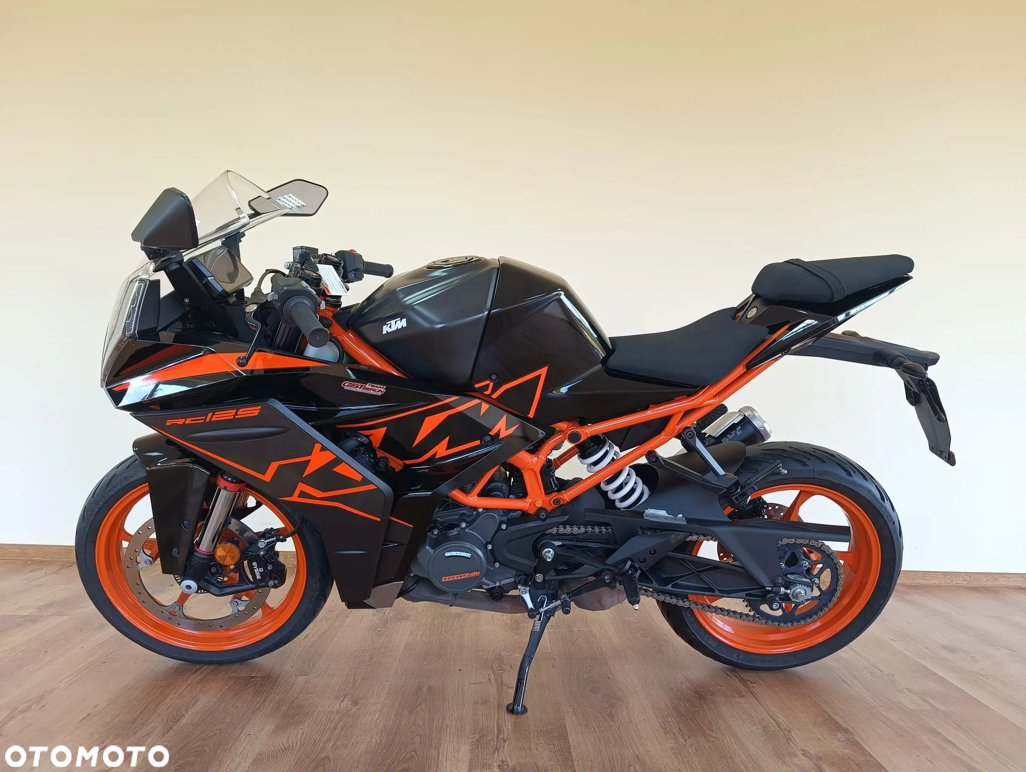 KTM RC 125 - 7