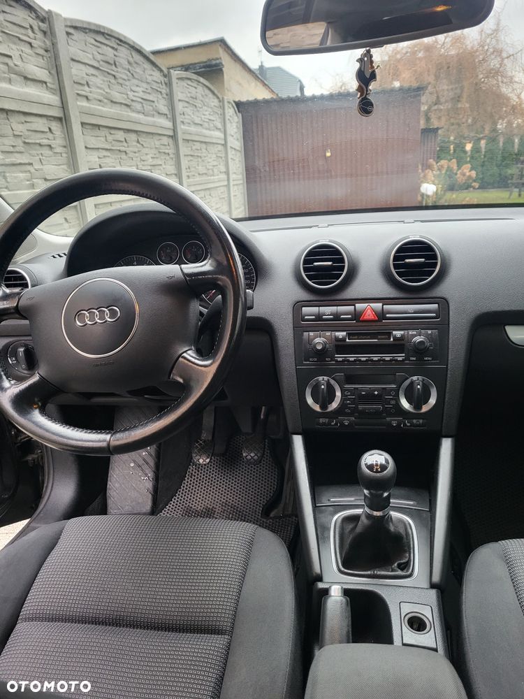 Audi A3 1.6 Ambiente - 7