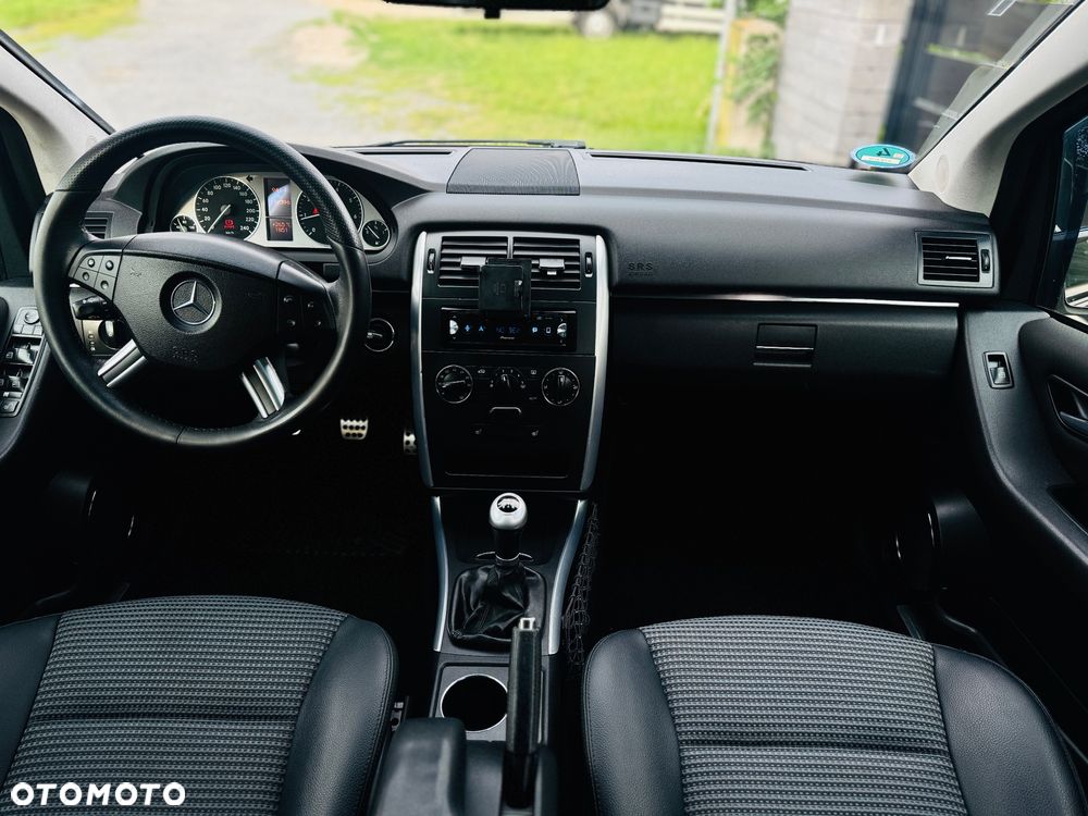 Mercedes-Benz Klasa B 200 Special Edition - 9