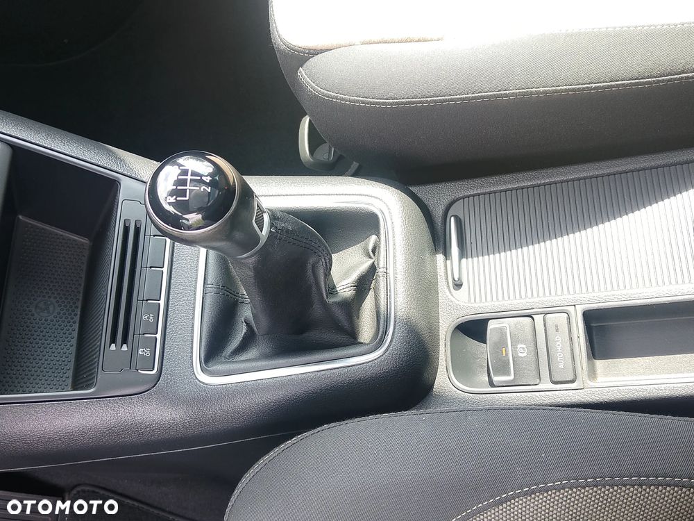 Volkswagen Tiguan - 23