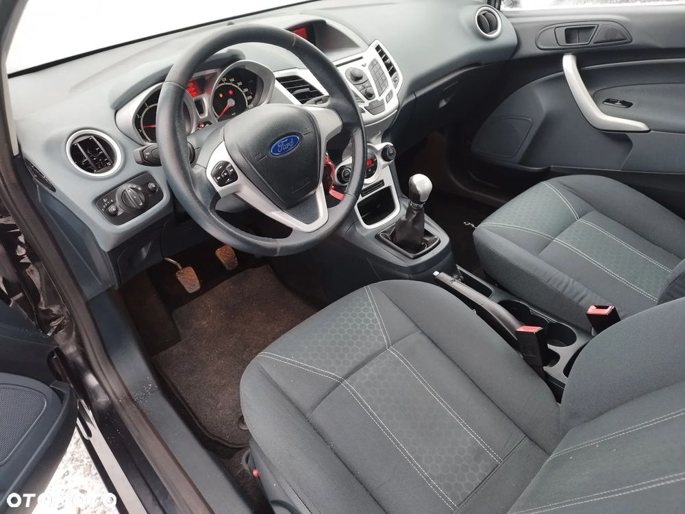Ford Fiesta - 14