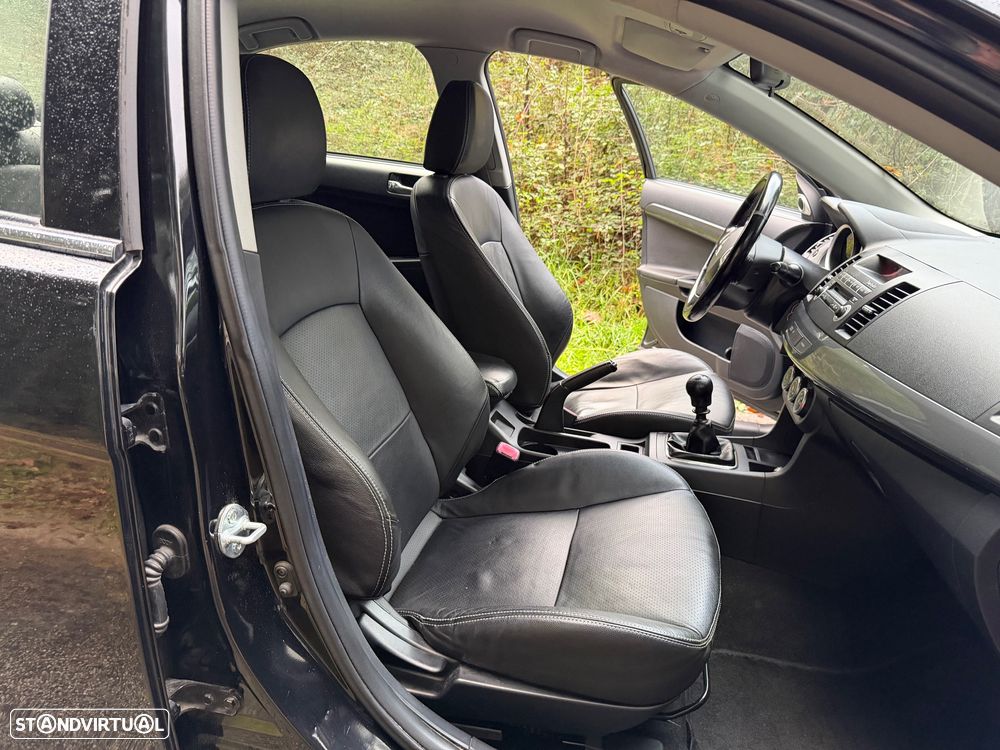 Mitsubishi Lancer 2.0 DI-D Intense + Pk Co. FPF - 29