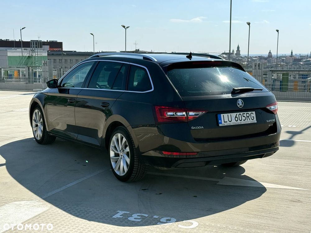Skoda Superb 2.0 TDI 4x4 Ambition DSG - 4