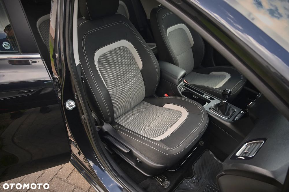Kia Ceed 1.6 CRDi L Business Line - 26