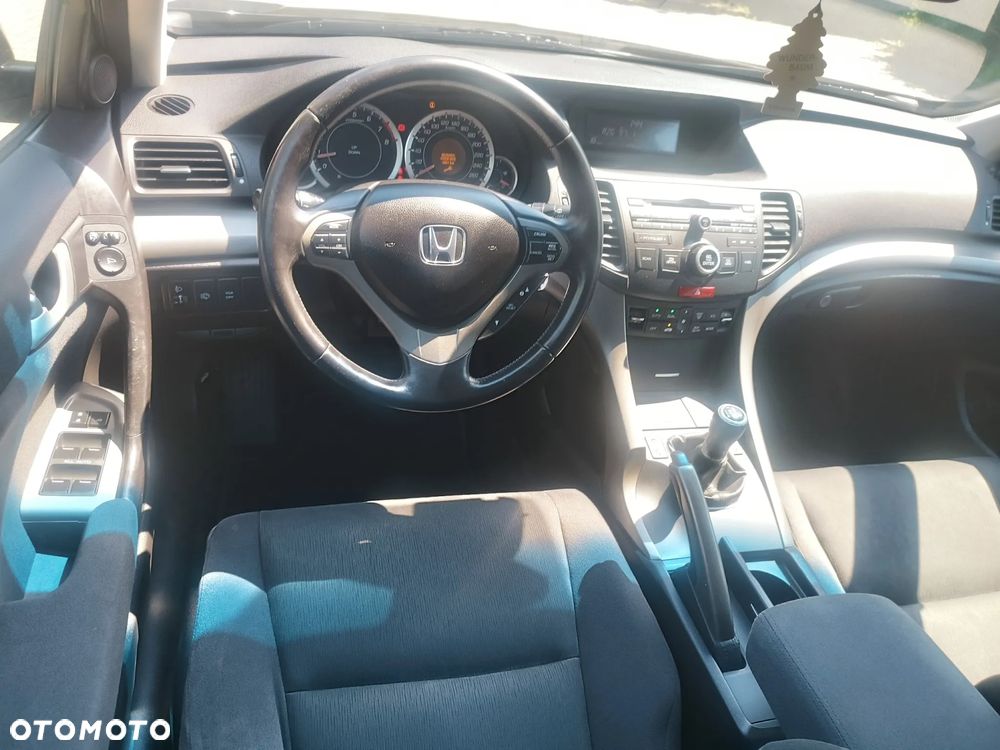 Honda Accord 2.0 Elegance Advantage - 11