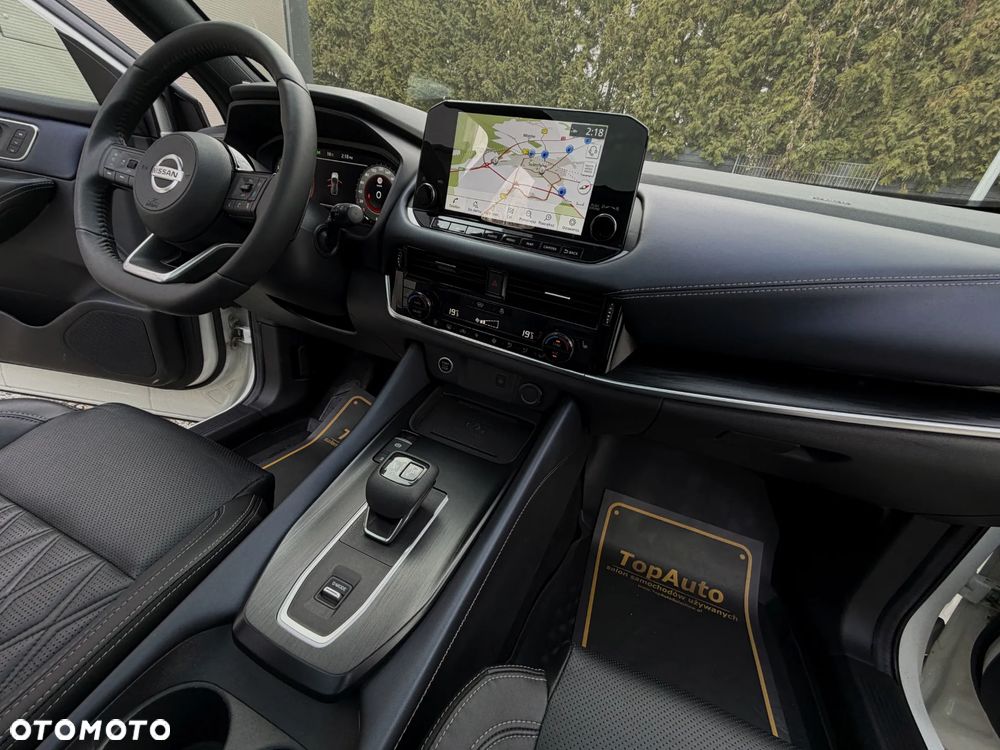 Nissan Qashqai 1.3 DIG-T DCT AKARI - 16