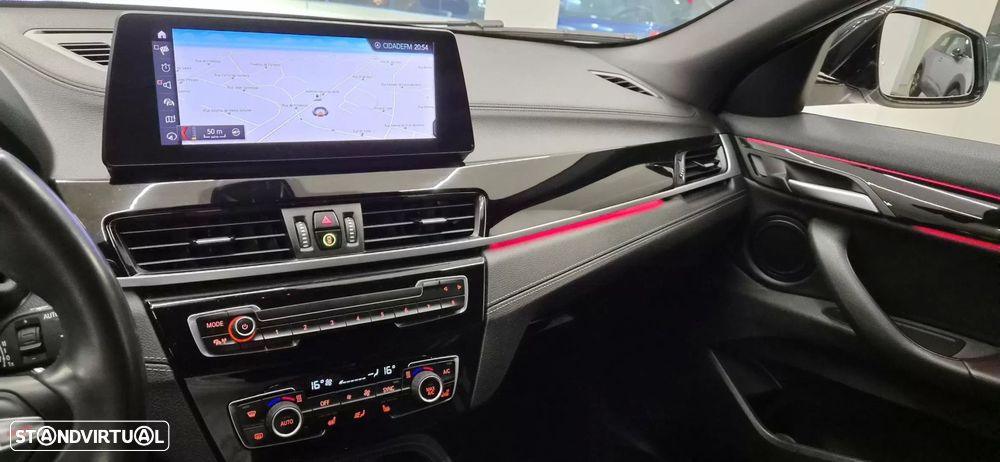BMW X2 25 e xDrive Pack M - 32