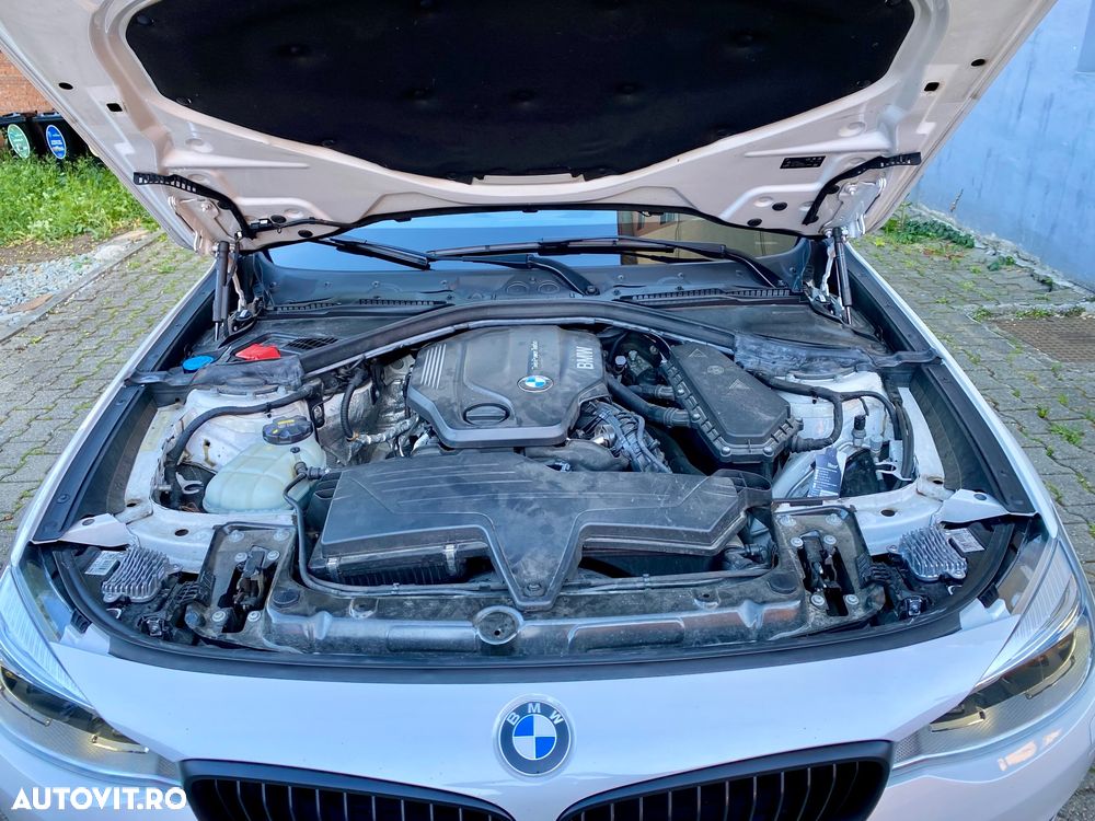 BMW Seria 3 320d Aut. - 27