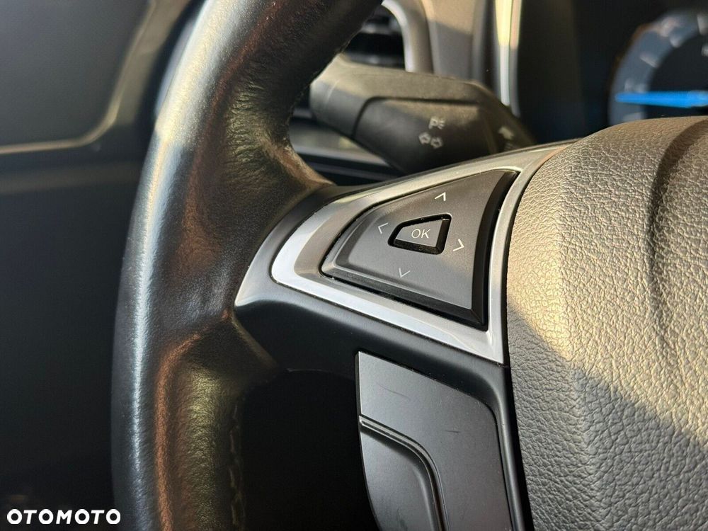 Ford Mondeo - 16