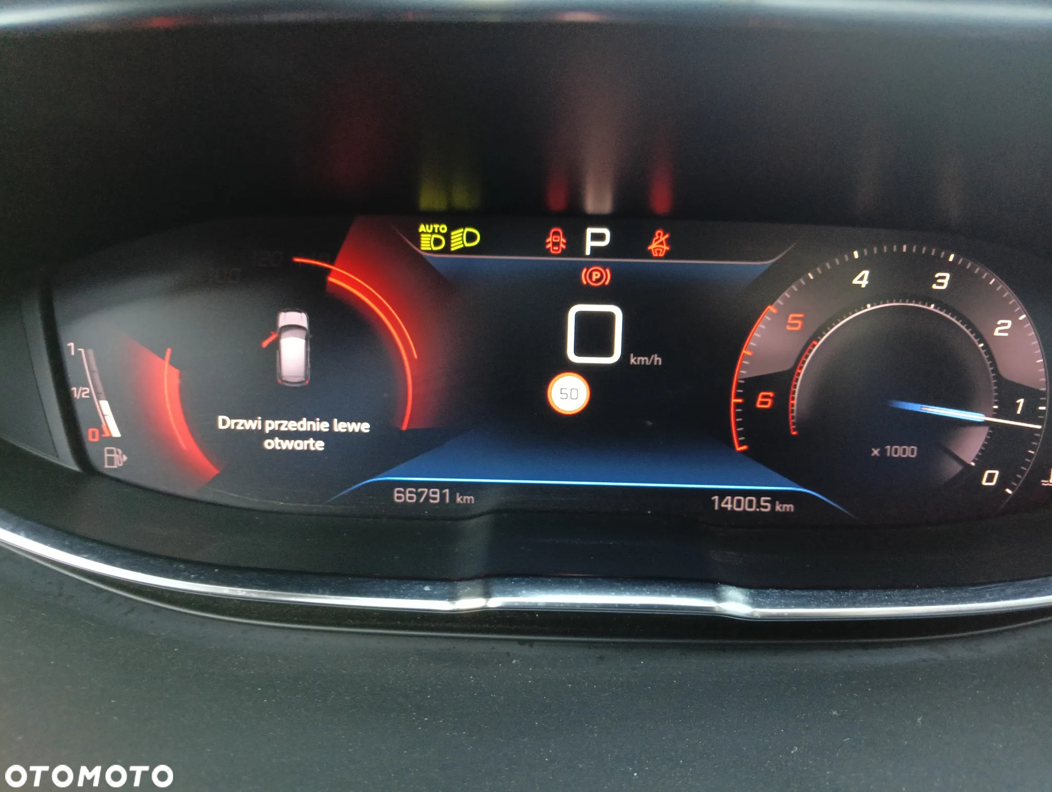 Peugeot 3008 BlueHDi 130 Stop & Start EAT8 Crossway - 14