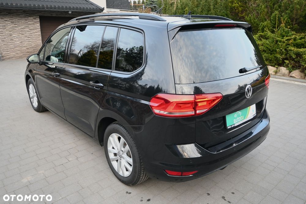 Volkswagen Touran 1.6 TDI SCR (BlueMotion Technology) DSG Comfortline - 4