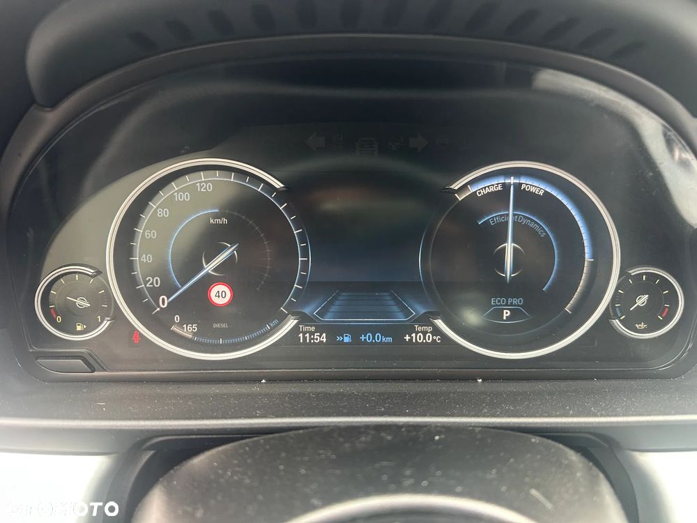 BMW Seria 5 535d xDrive - 22