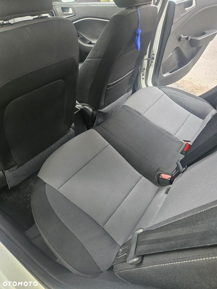 Hyundai i20 - 9