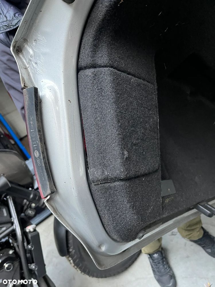 AUDI A4 B8 SEDAN 08R- KLAPA BAGAŻNIKA TYŁ TYLNA LX7W KOMPLET - 6