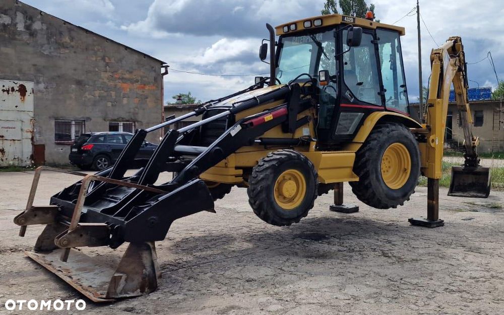 Caterpillar 432D - 11