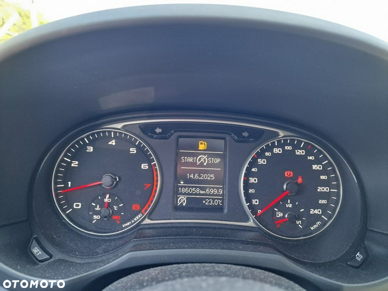 Audi A1 1.2 TFSI Attraction - 9