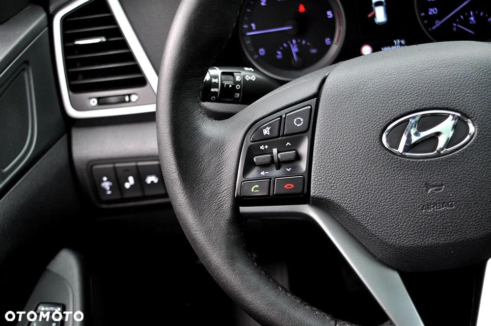 Hyundai Tucson 2.0 CRDI 2WD Style - 33