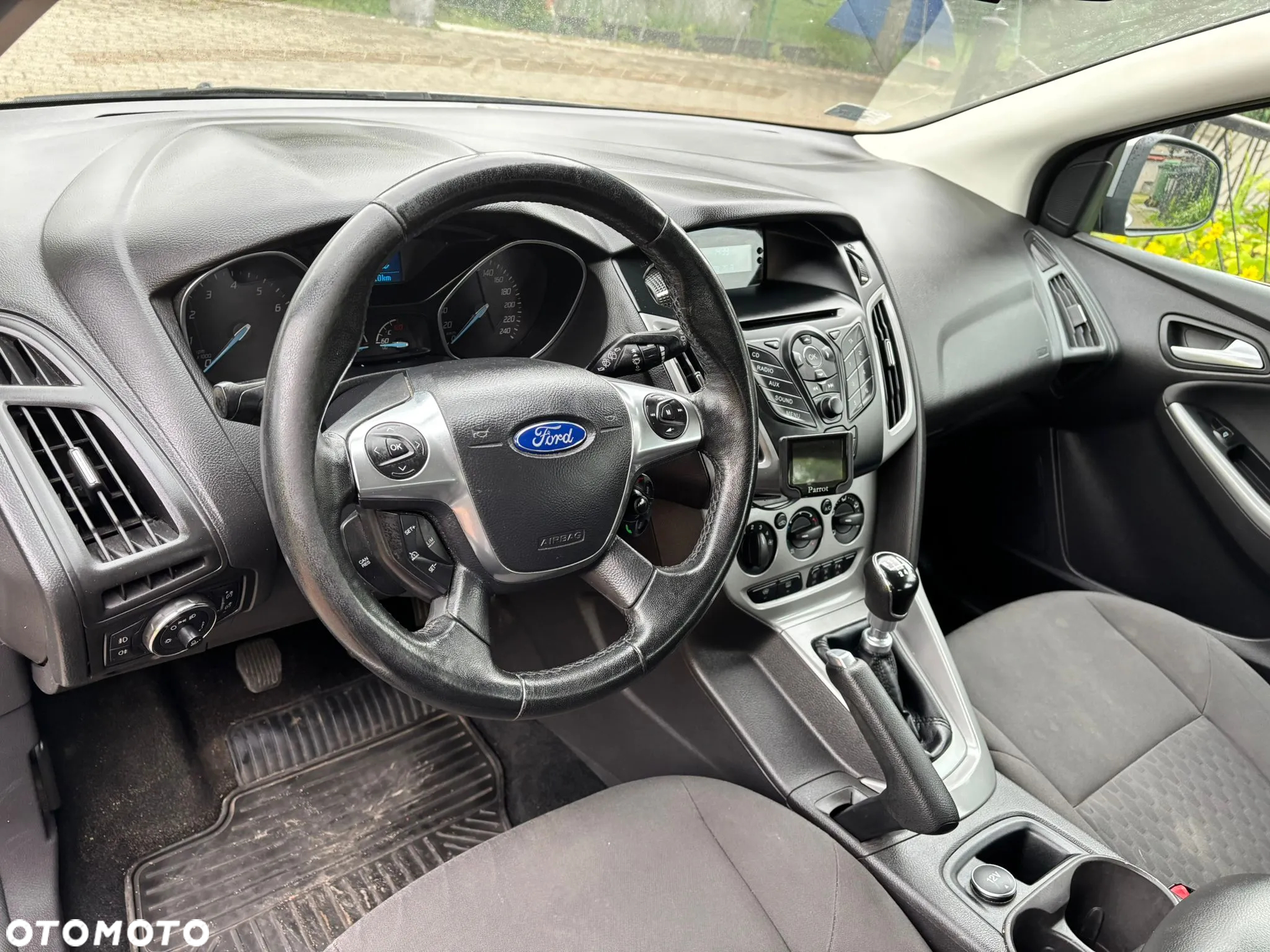 Ford Focus ver-1-0-ecoboost-gold-x-edition- - 7
