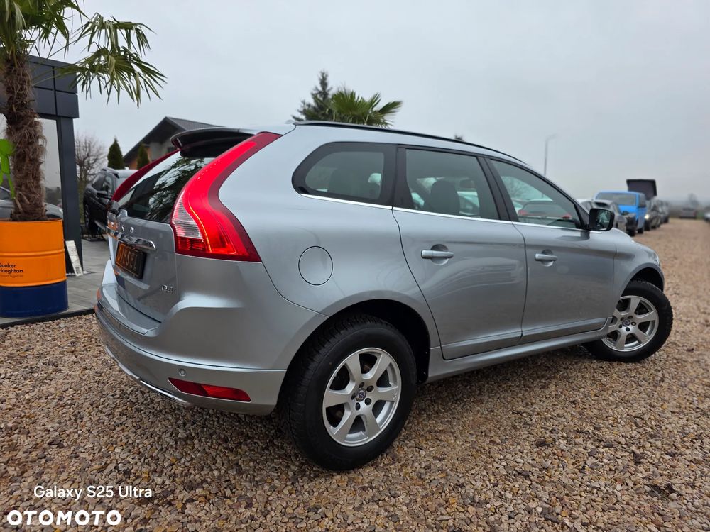 Volvo XC 60 D4 Momentum - 6