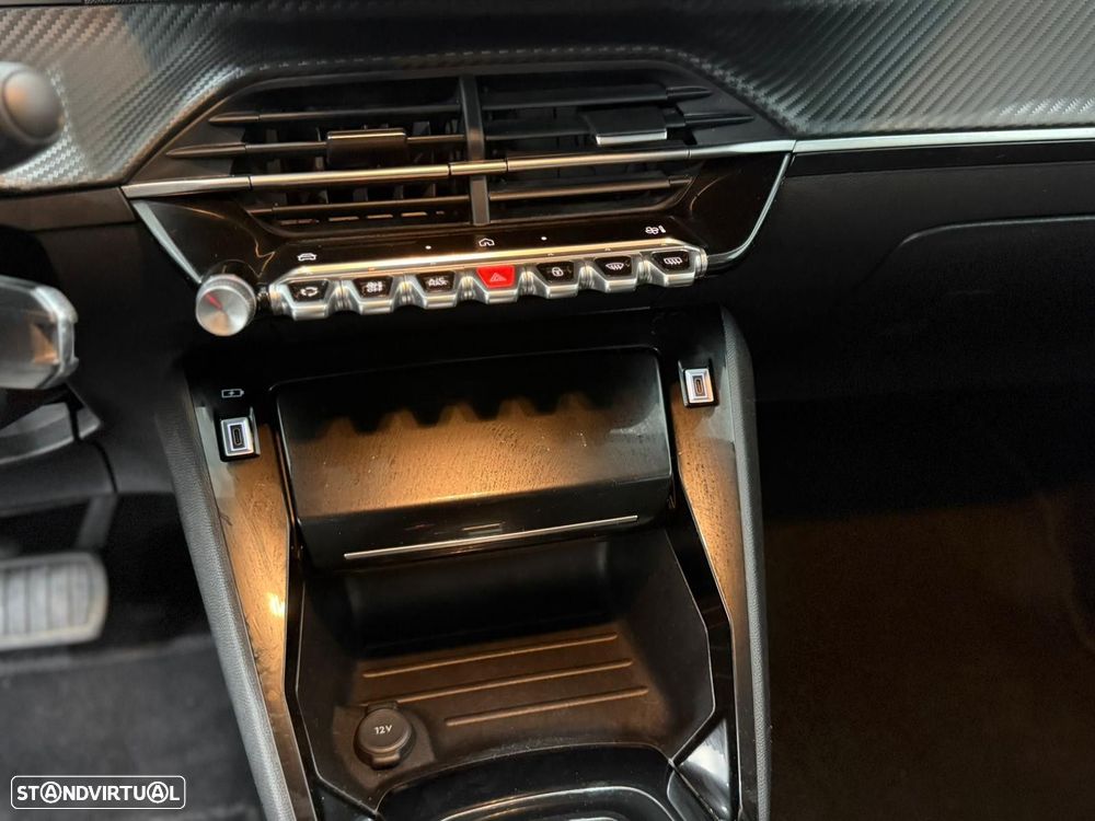 Peugeot 208 1.2 Hybrid Allure e-DCS6 - 12