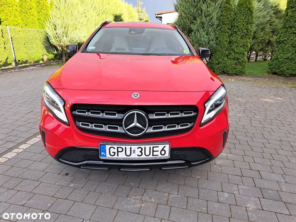 Mercedes-Benz GLA 180 d 7G-DCT Urban - 3