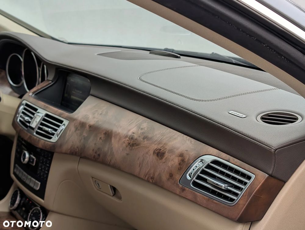 Mercedes-Benz CLS 350 CDI 4-Matic BlueEff - 20