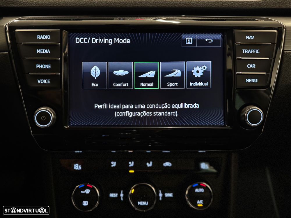 Skoda Superb Break 2.0 TDI Style DSG - 23