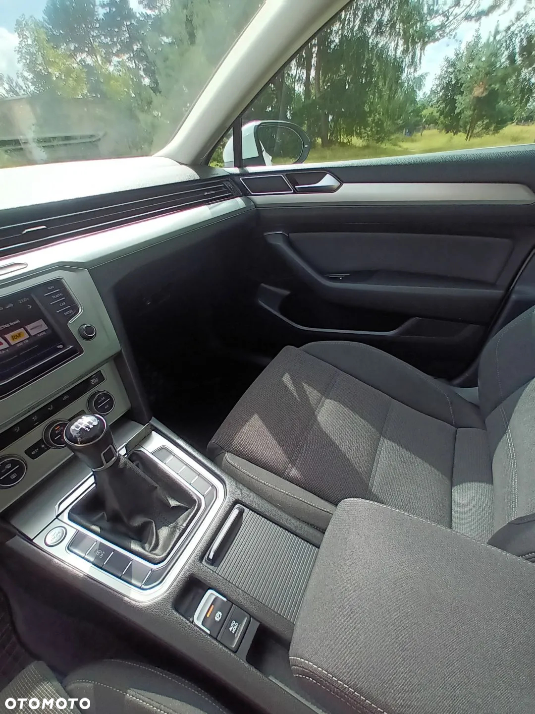Volkswagen Passat 2.0 TDI BMT Comfortline - 17
