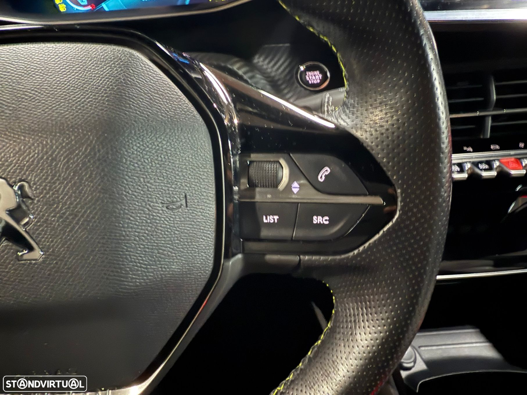 Peugeot e-2008 50 kWh GT - 19