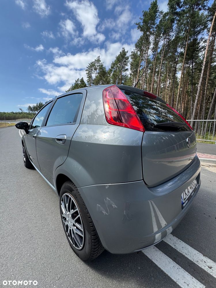 Fiat Grande Punto - 24