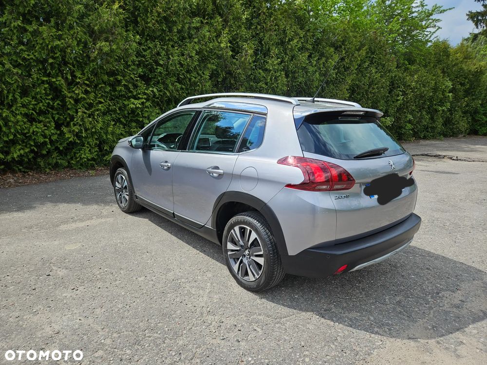 Peugeot 2008 PureTech 110 Stop&Start Allure - 4