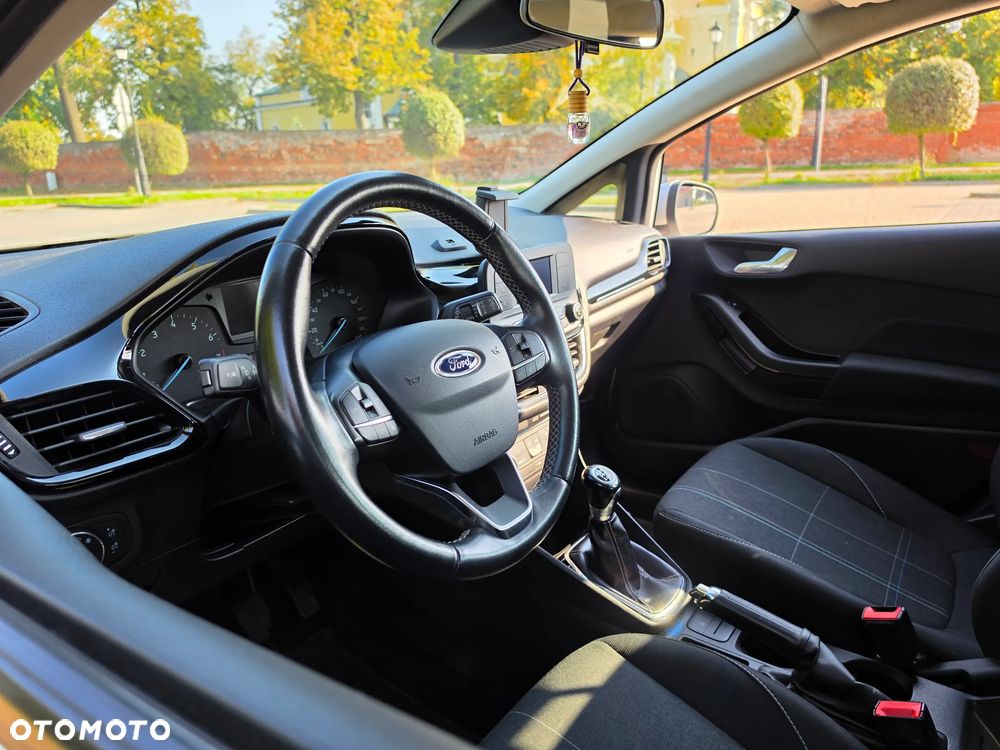 Ford Fiesta - 7