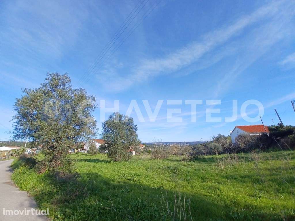 Terreno misto para construção a 5 minutos de praias fluviais. - Grande imagem: 2/9