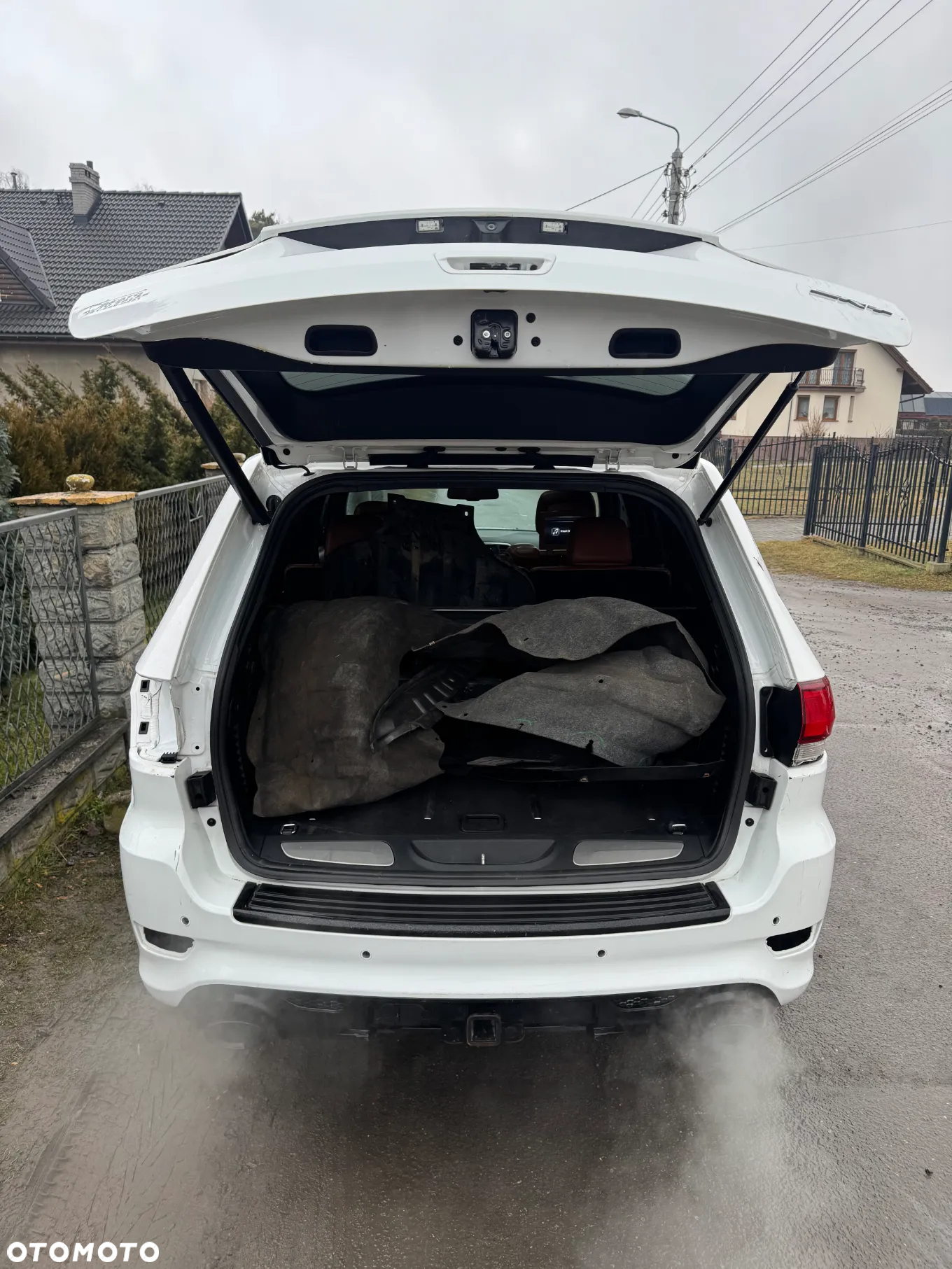 Jeep Grand Cherokee - 35