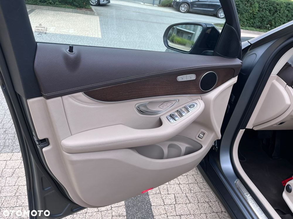 Mercedes-Benz GLC - 10
